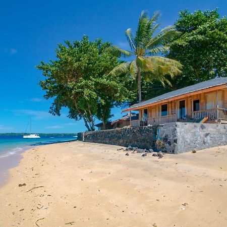 Onong Resort Siladen Island Exterior photo