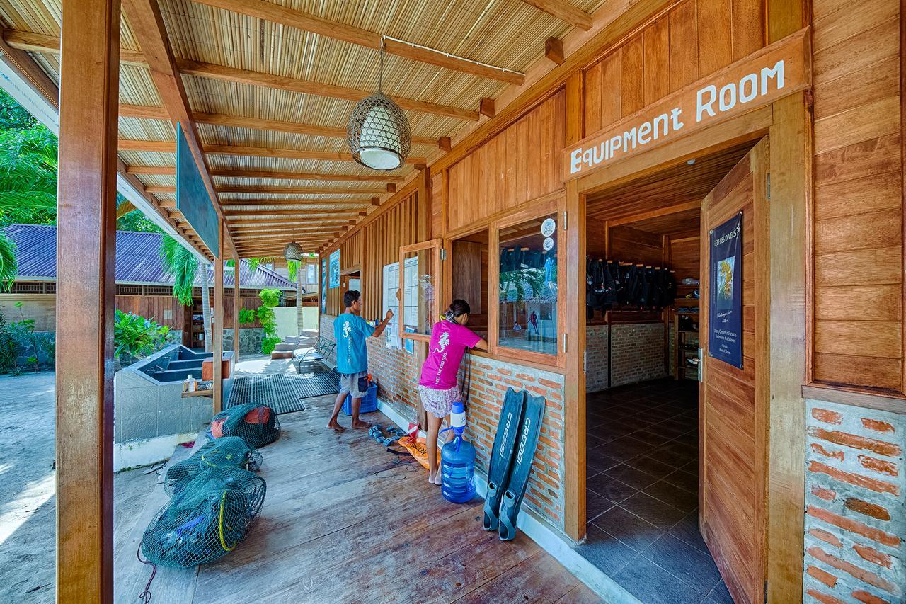Onong Resort Siladen Island Exterior photo