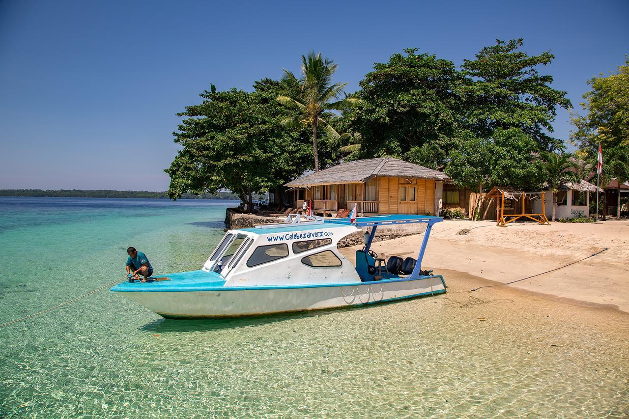 Onong Resort Siladen Island Exterior photo